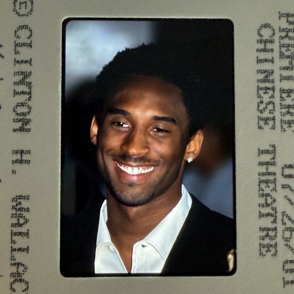 ORIGINAL Kobe Bryant Candid Photo 35MM Slide Film Transparency LAKERS